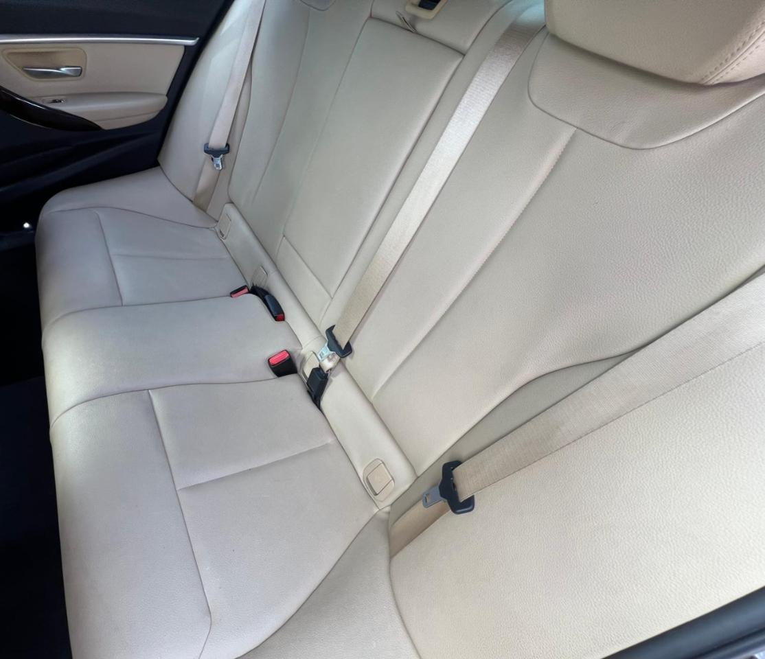 BMW 3-Series 330i SULEV Sedan 2017