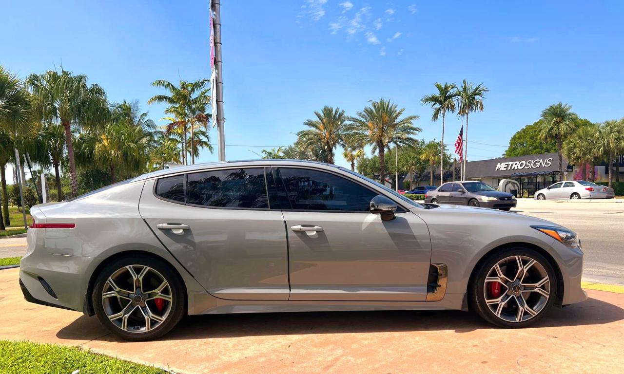 Kia Stinger GT1 2019