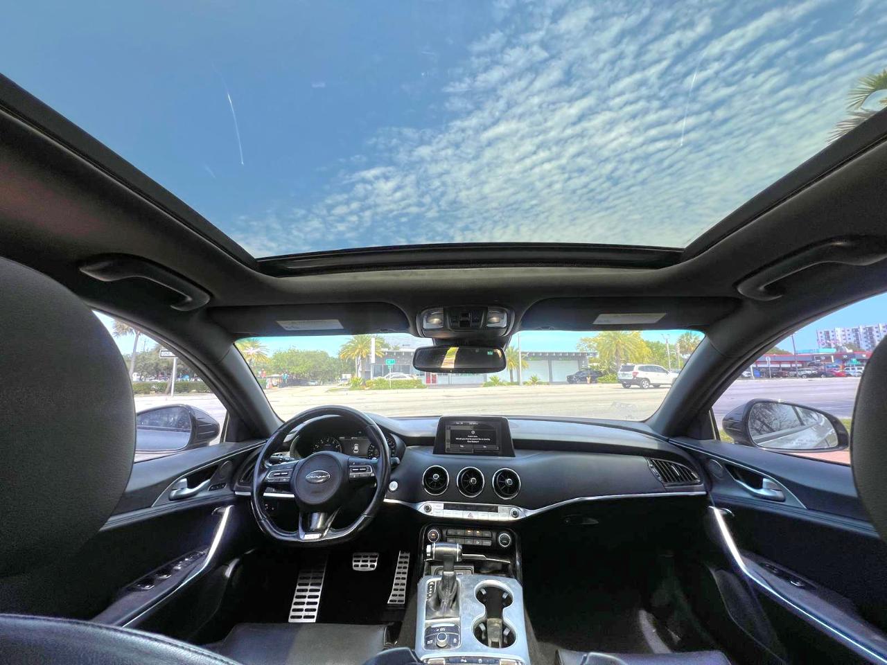 Kia Stinger GT1 2019