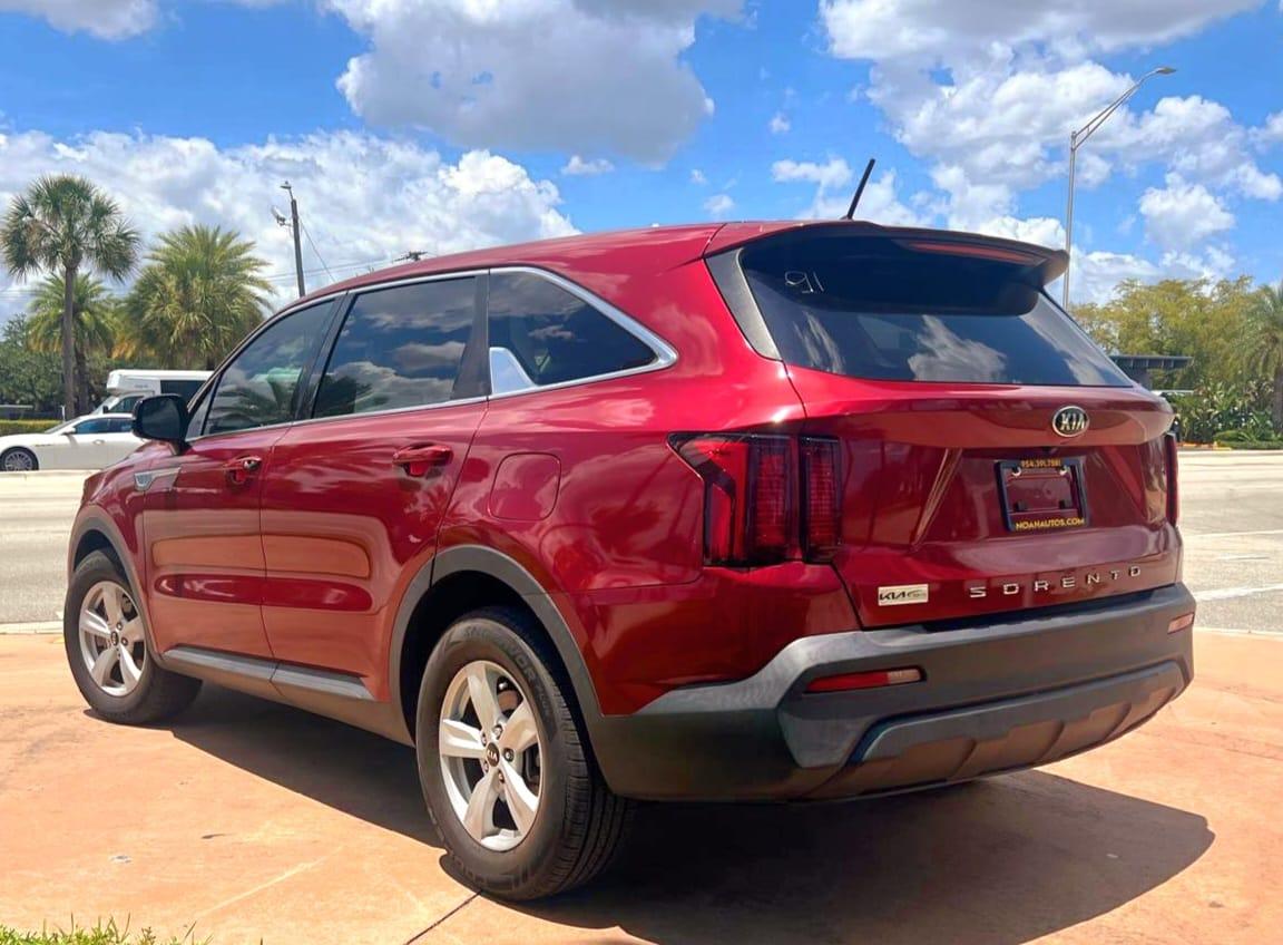 Kia Sorento LX 2WD 2021