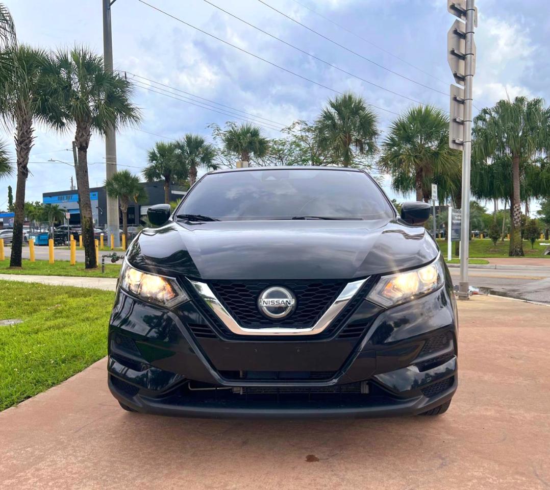 Nissan Rogue Sport S 2022