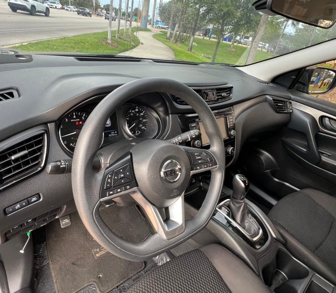 Nissan Rogue Sport S 2022