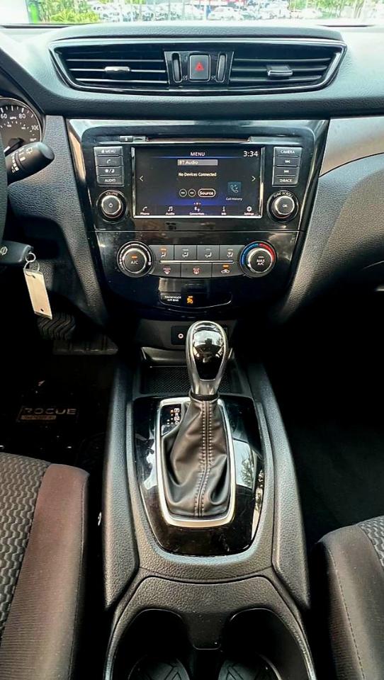 Nissan Rogue Sport S 2022