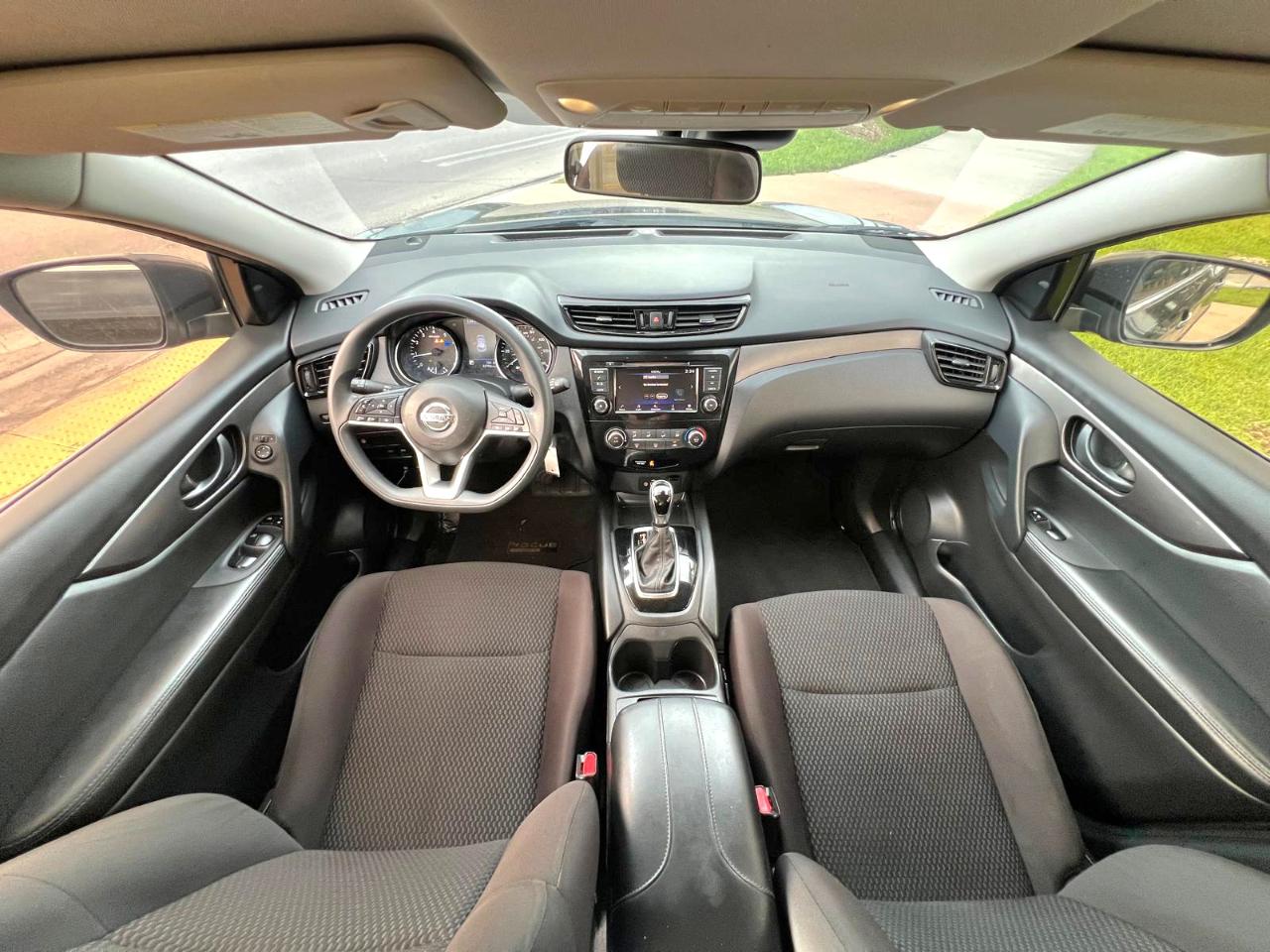 Nissan Rogue Sport S 2022