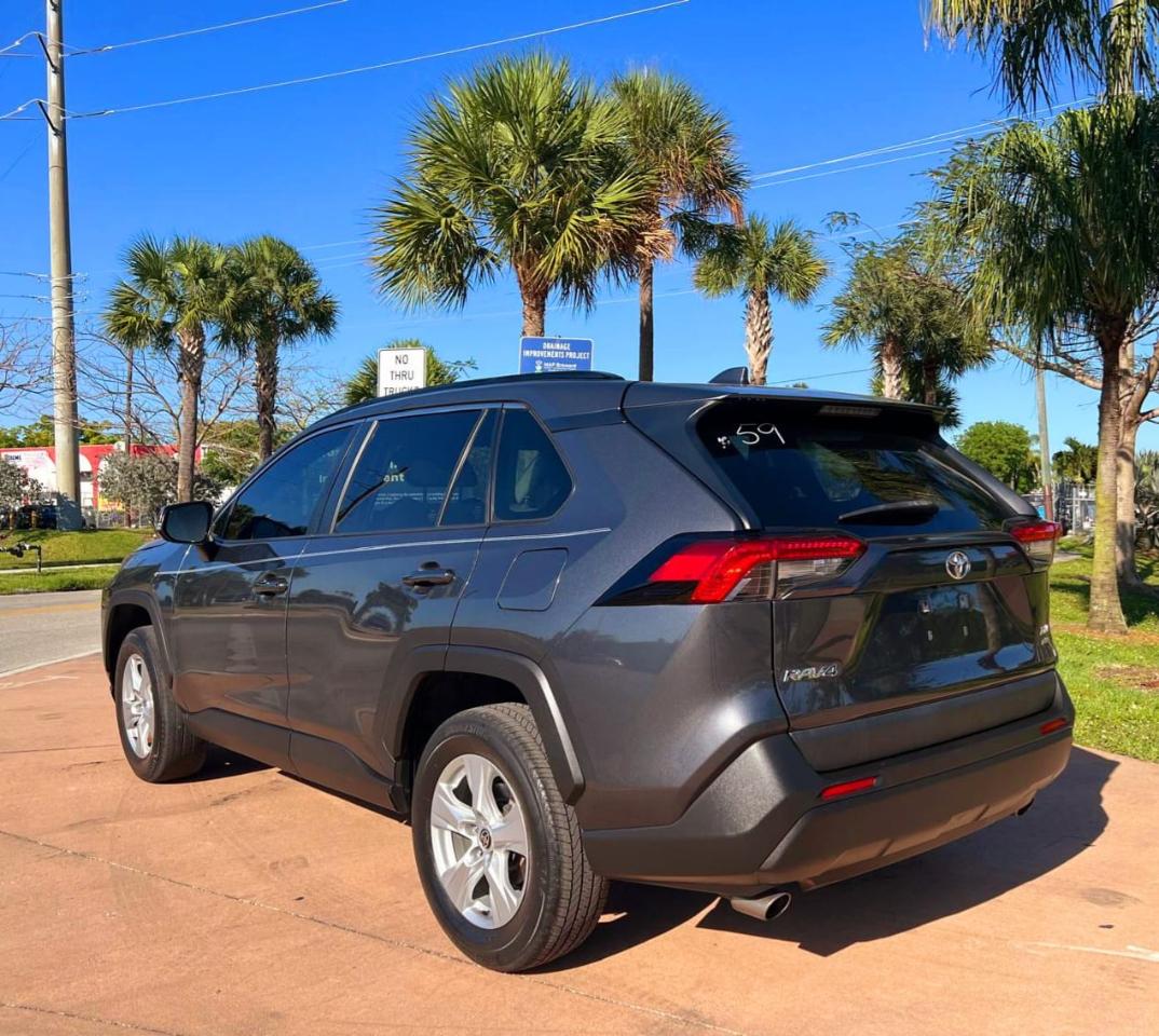 Toyota RAV4 XLE AWD 2020