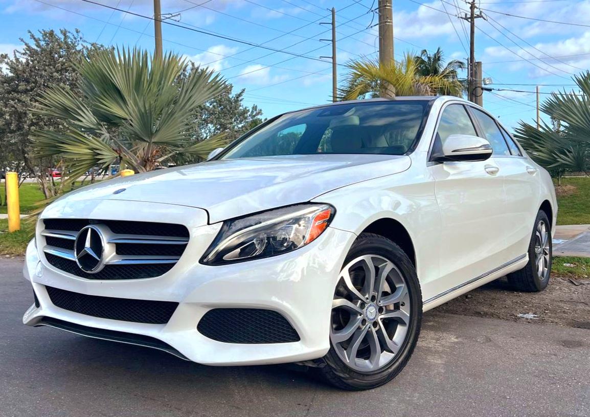 Mercedes-Benz C-Class C300 4MATIC Sedan 2017