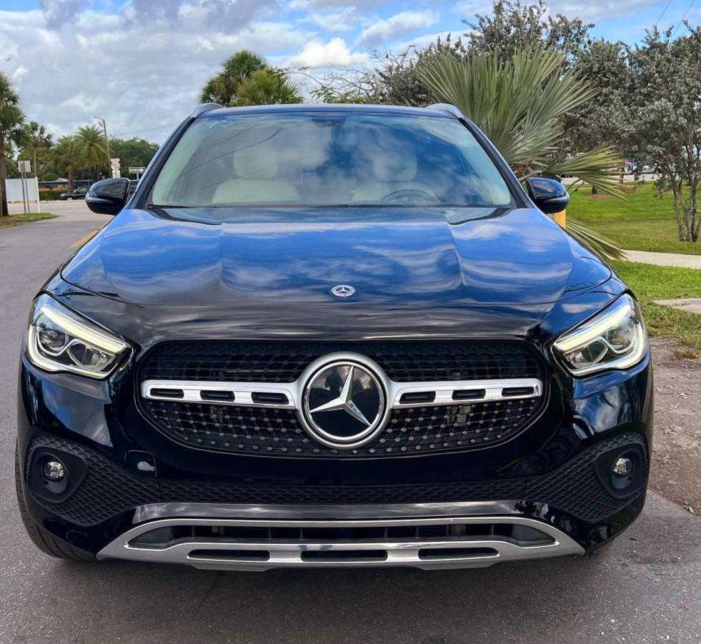 Mercedes-Benz GLA-Class GLA250 2019