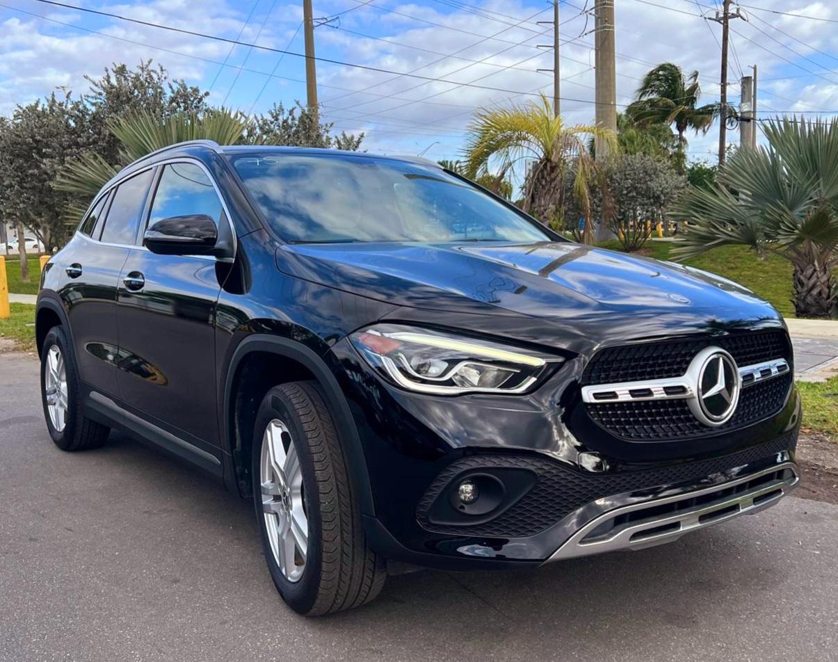 Mercedes-Benz GLA-Class GLA250 2019