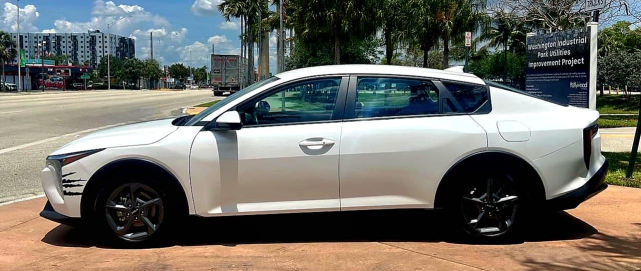 Kia K4 LX 2025