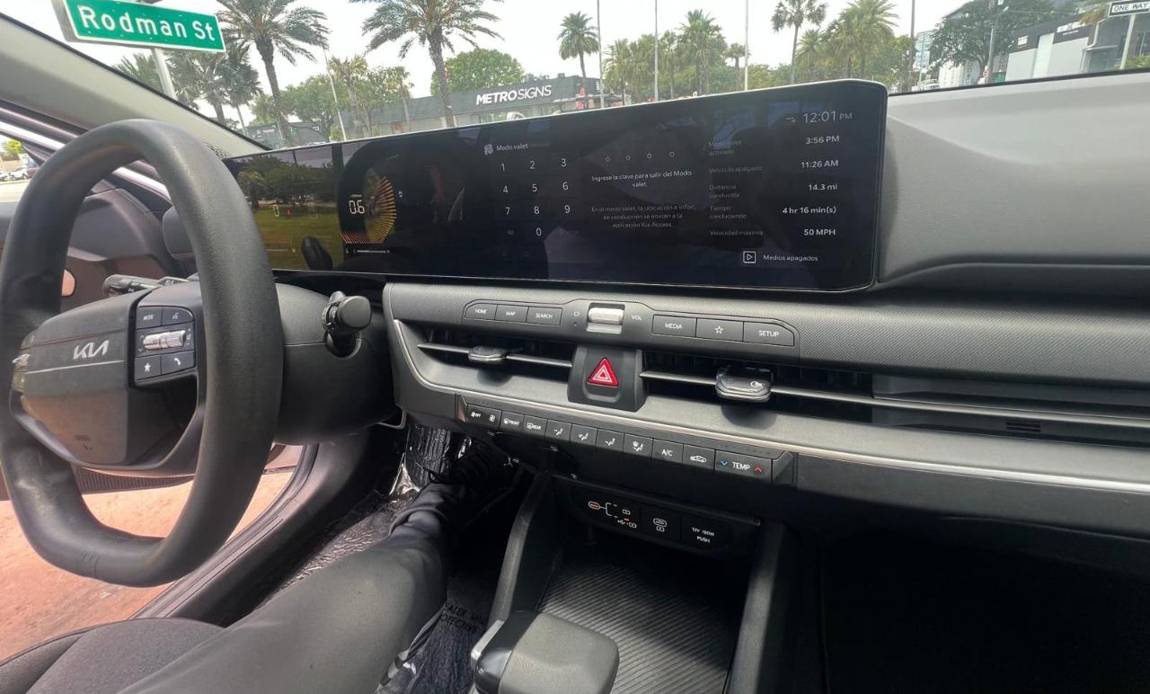 Kia K4 LX 2025