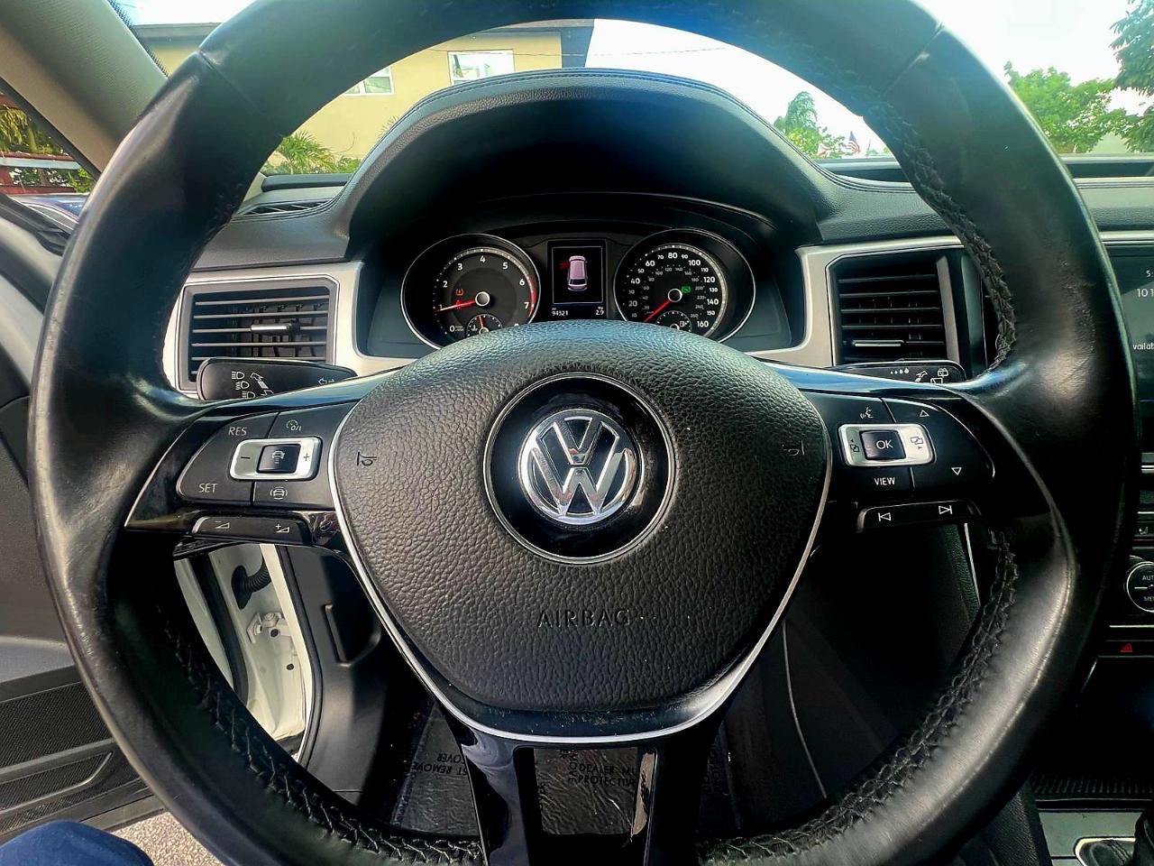 Volkswagen Atlas V6 SE w/Technology 2019