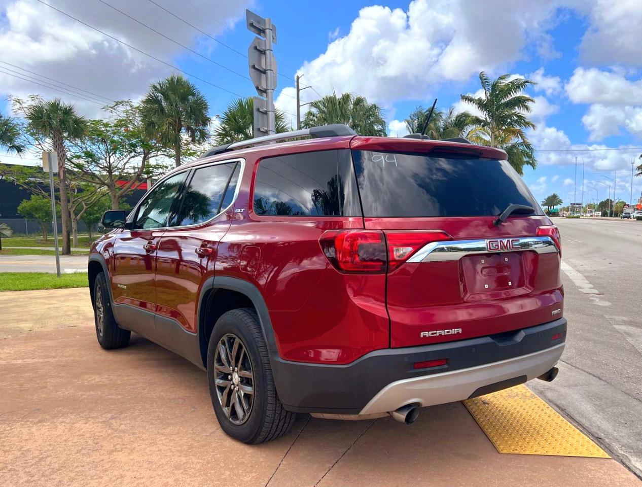 GMC Acadia SLT-1 AWD 2019