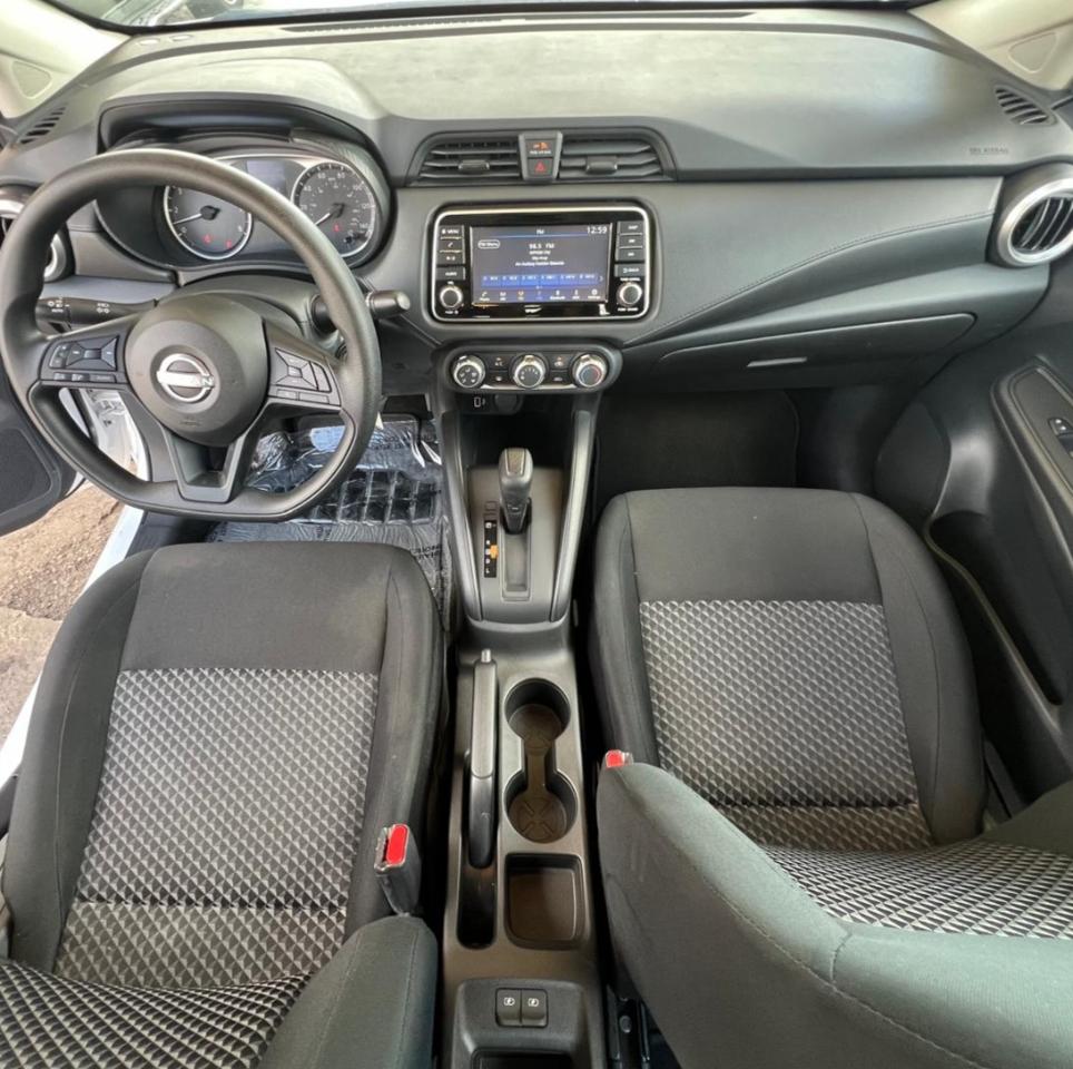 Nissan Versa S CVT 2024