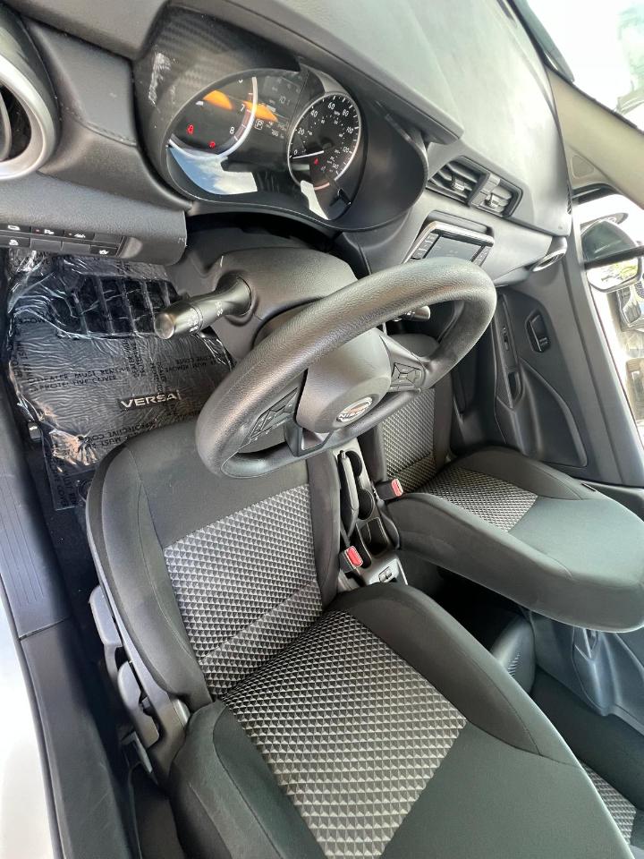 Nissan Versa S CVT 2024