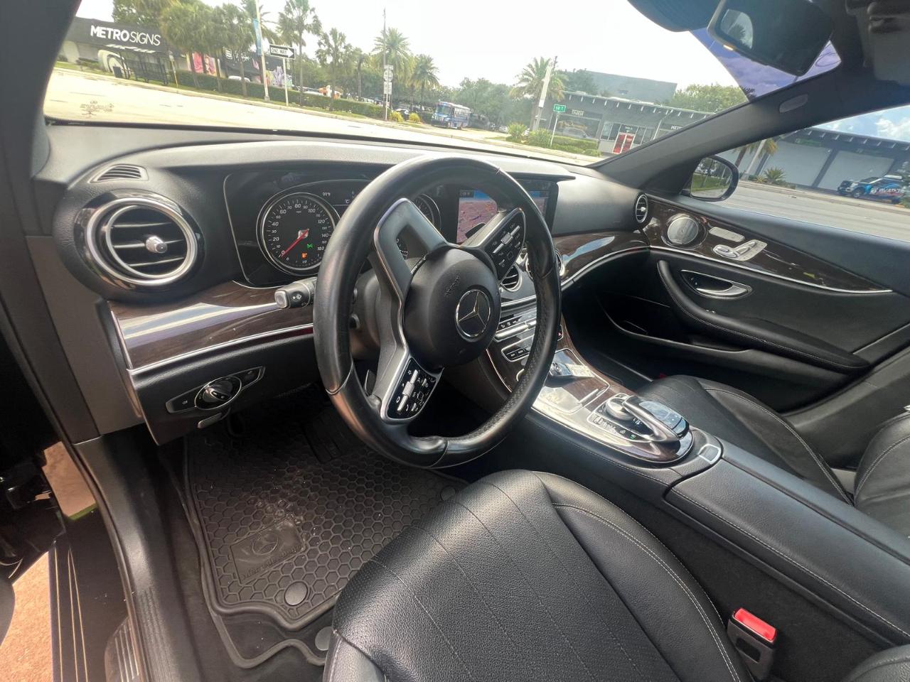 Mercedes-Benz E-Class E300 Luxury Sedan 2019