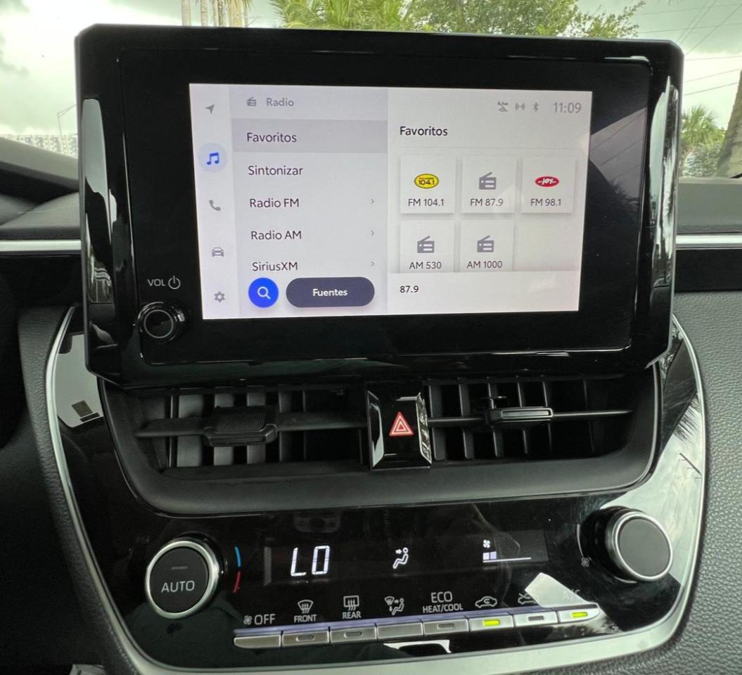 Toyota Corolla LE 2024