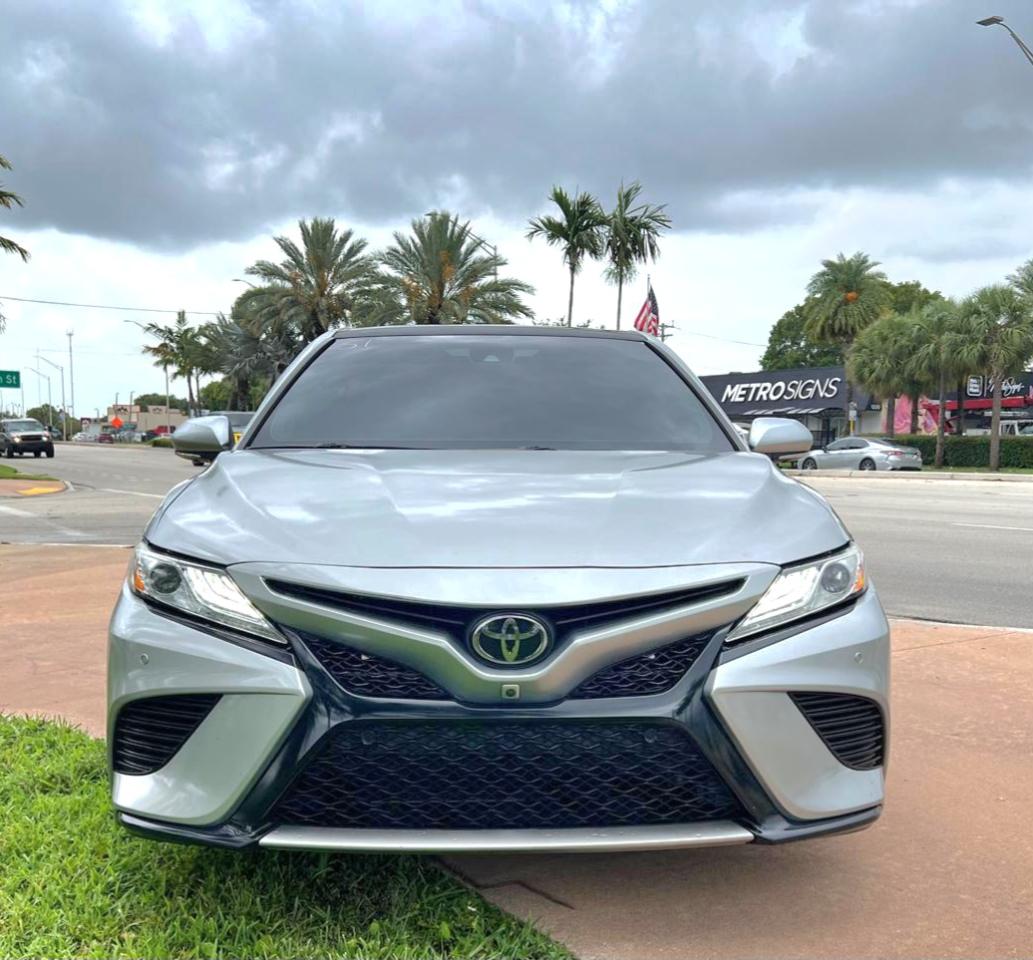 Toyota Camry XSE V6 2020