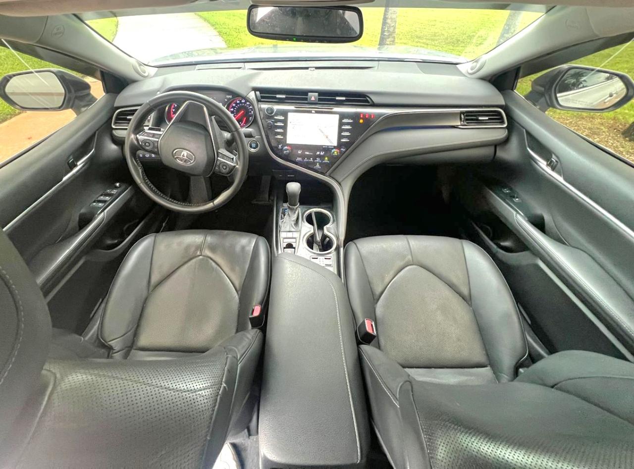 Toyota Camry XSE V6 2020