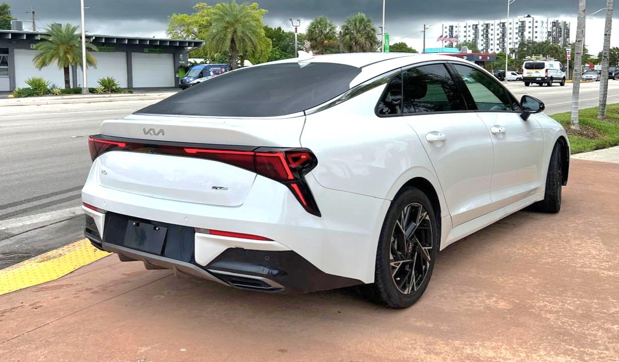 Kia K5 GT-Line 2025