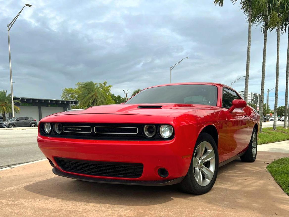 Dodge Challenger SXT 2021
