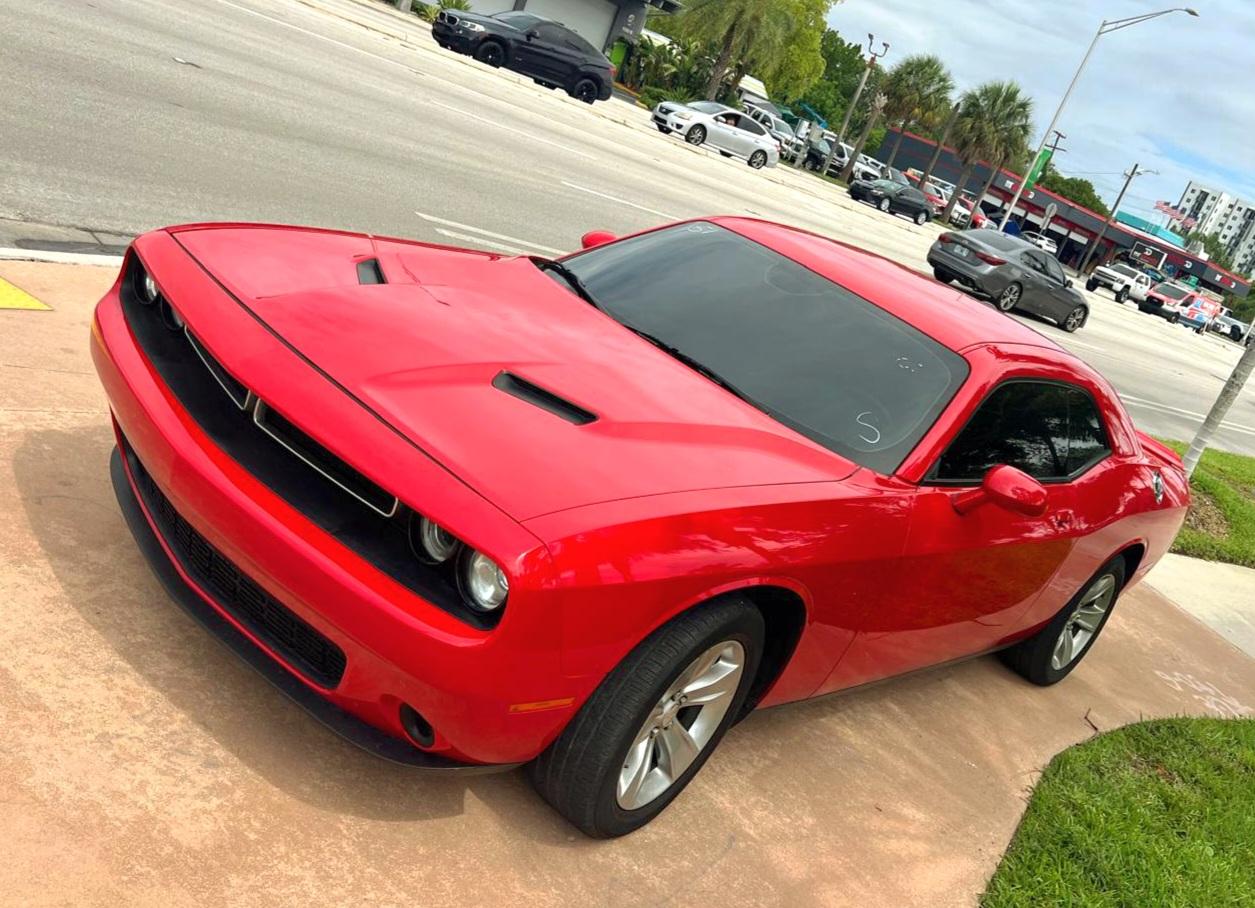 Dodge Challenger SXT 2021