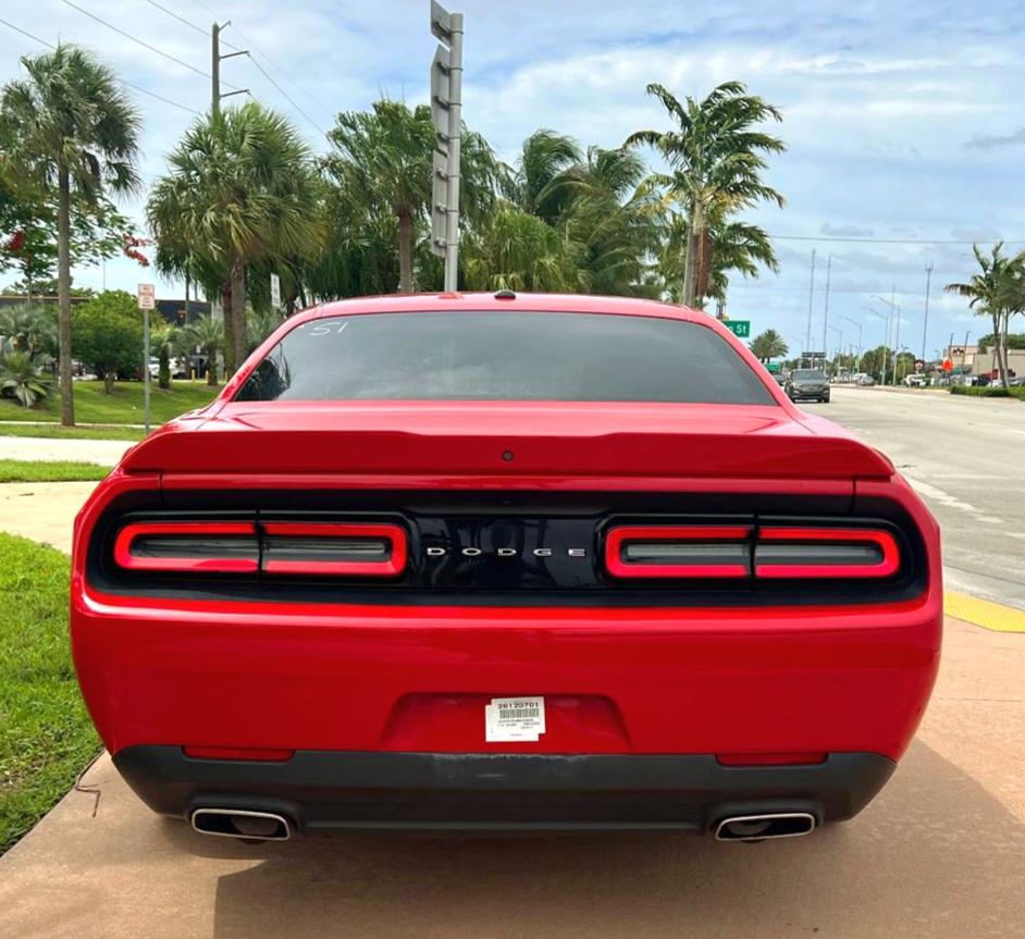 Dodge Challenger SXT 2021
