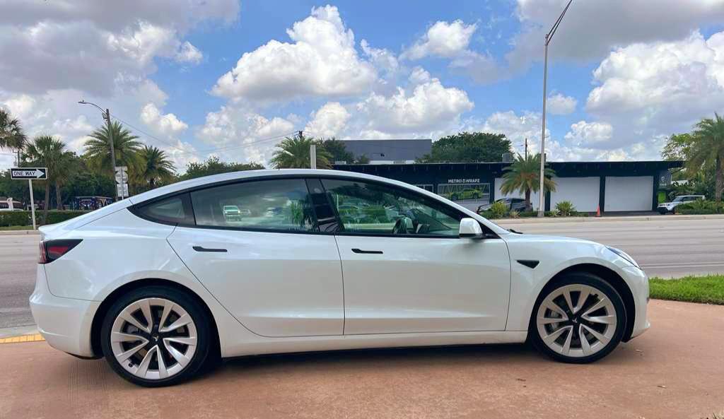 Tesla Model 3 Standard Range Plus 2022