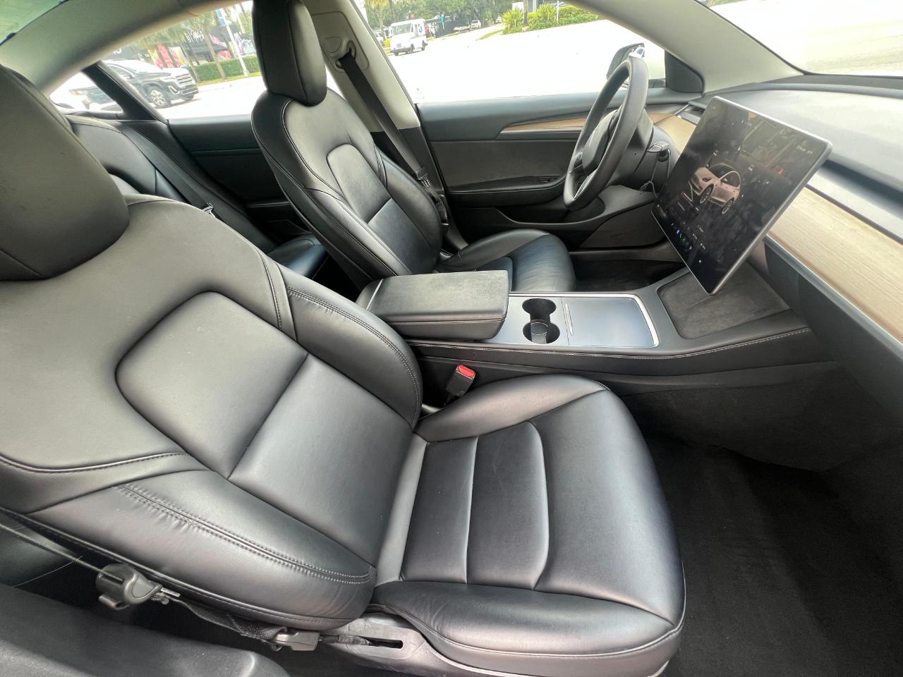 Tesla Model 3 Standard Range Plus 2022