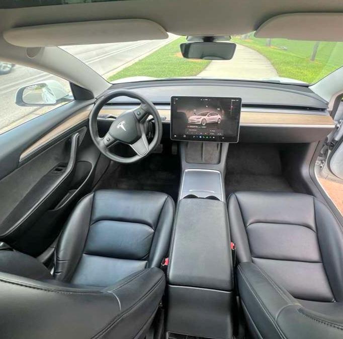 Tesla Model 3 Standard Range Plus 2022