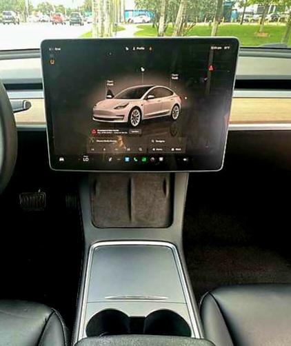 Tesla Model 3 Standard Range Plus 2022
