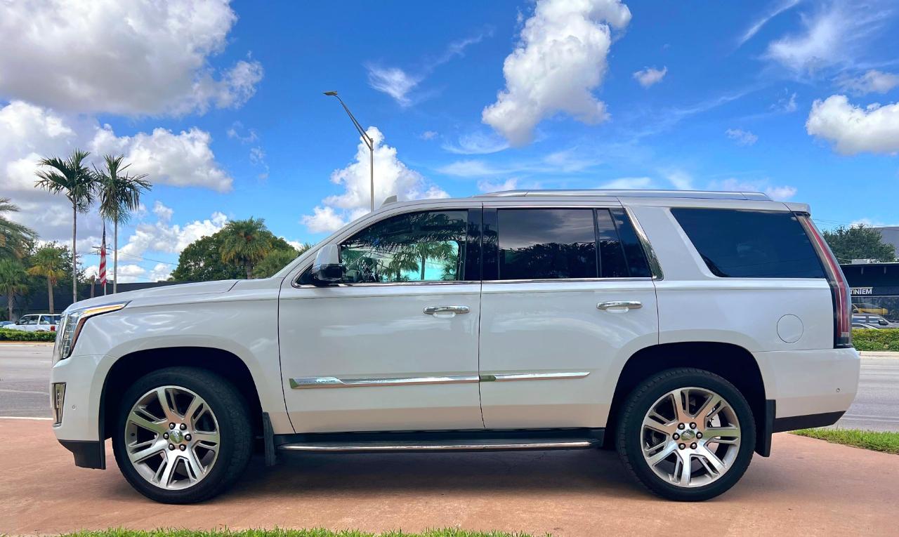 Cadillac Escalade Premium 4WD 2017