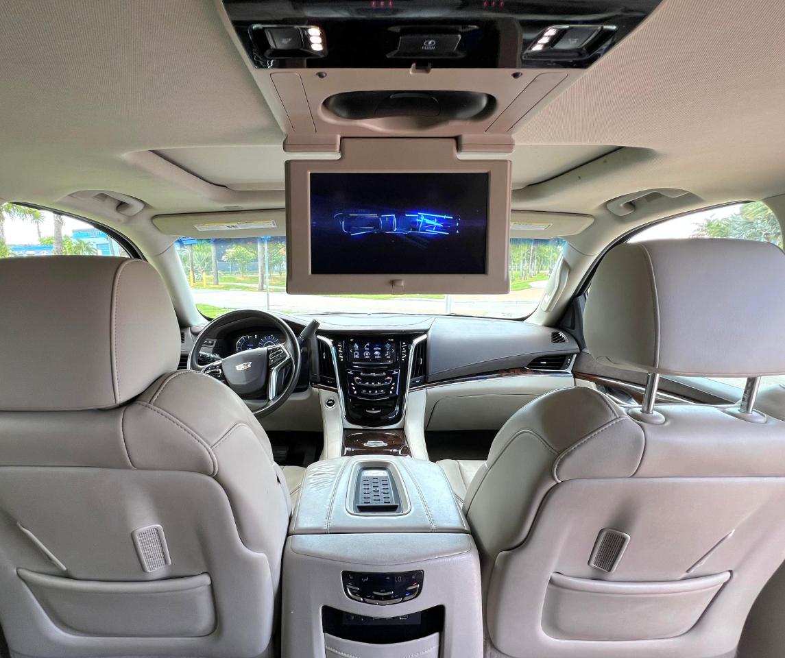 Cadillac Escalade Premium 4WD 2017