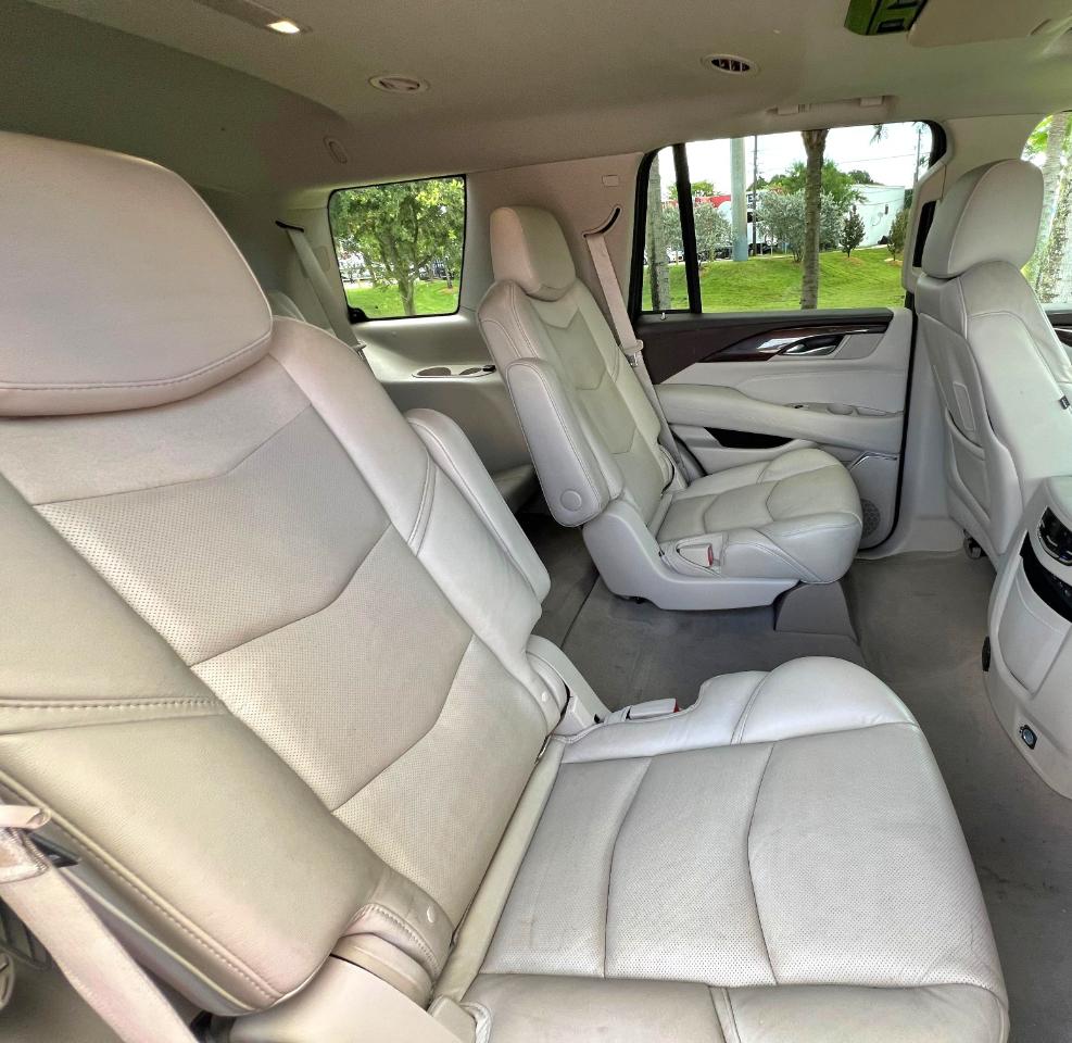 Cadillac Escalade Premium 4WD 2017