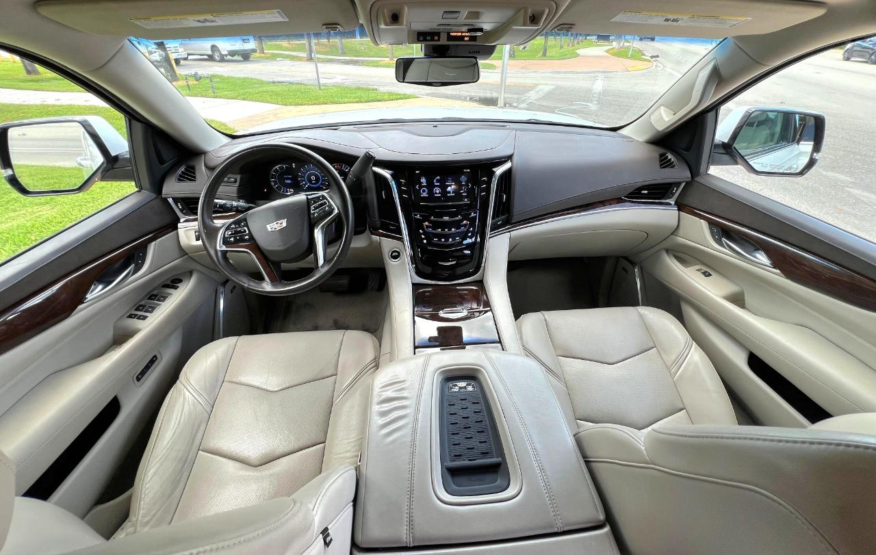 Cadillac Escalade Premium 4WD 2017