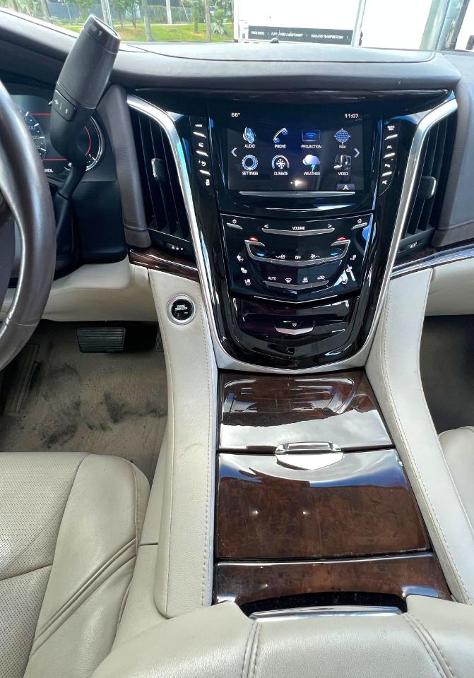 Cadillac Escalade Premium 4WD 2017