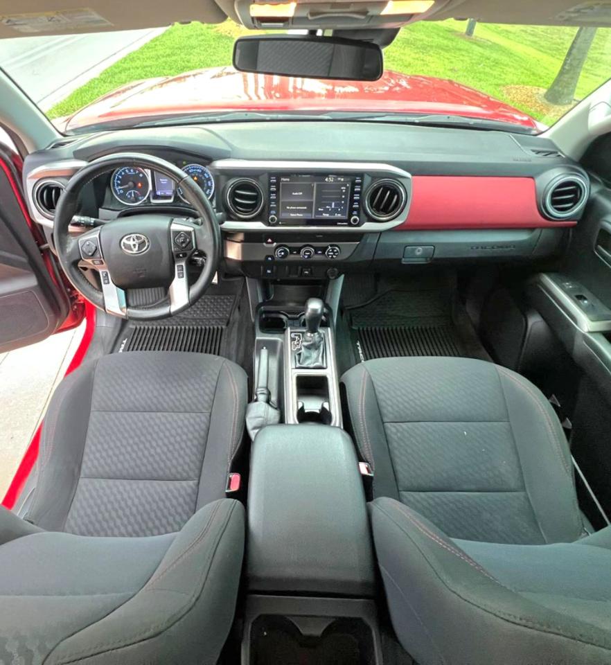 Toyota Tacoma SR5 Double Cab I4 2WD 2021