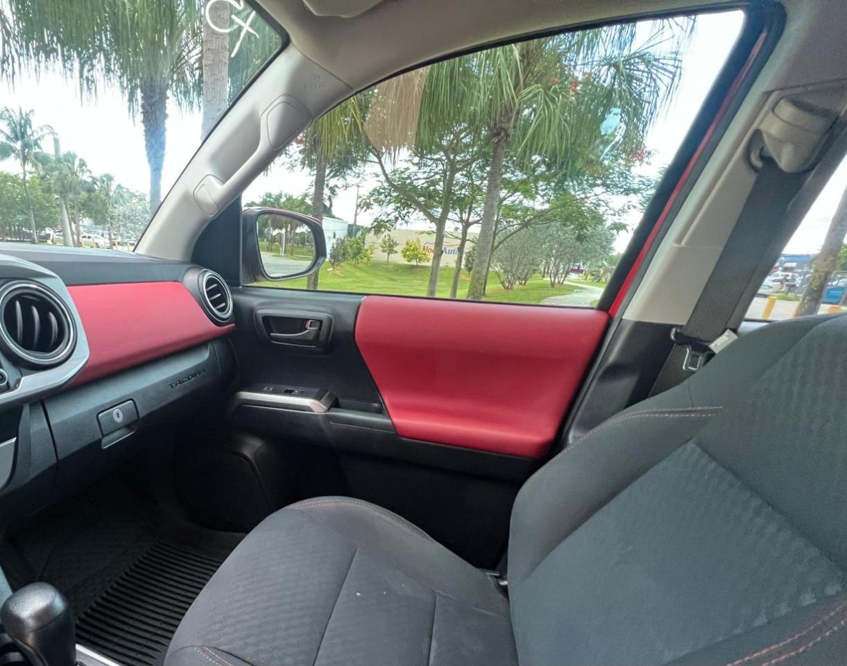 Toyota Tacoma SR5 Double Cab I4 2WD 2021
