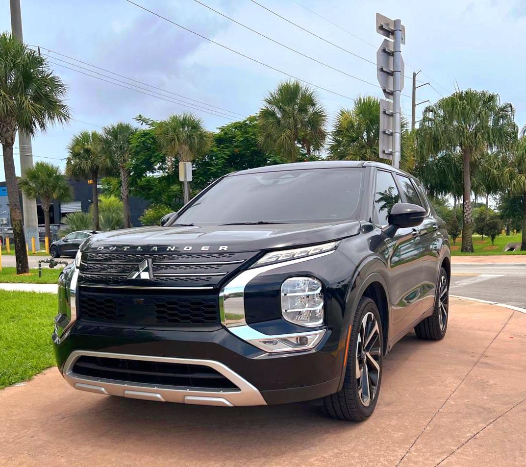 Mitsubishi Outlander SE 2WD 2023