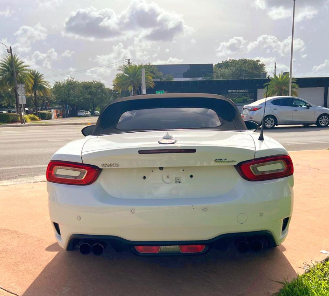 Fiat Spider 124 Lusso 2017