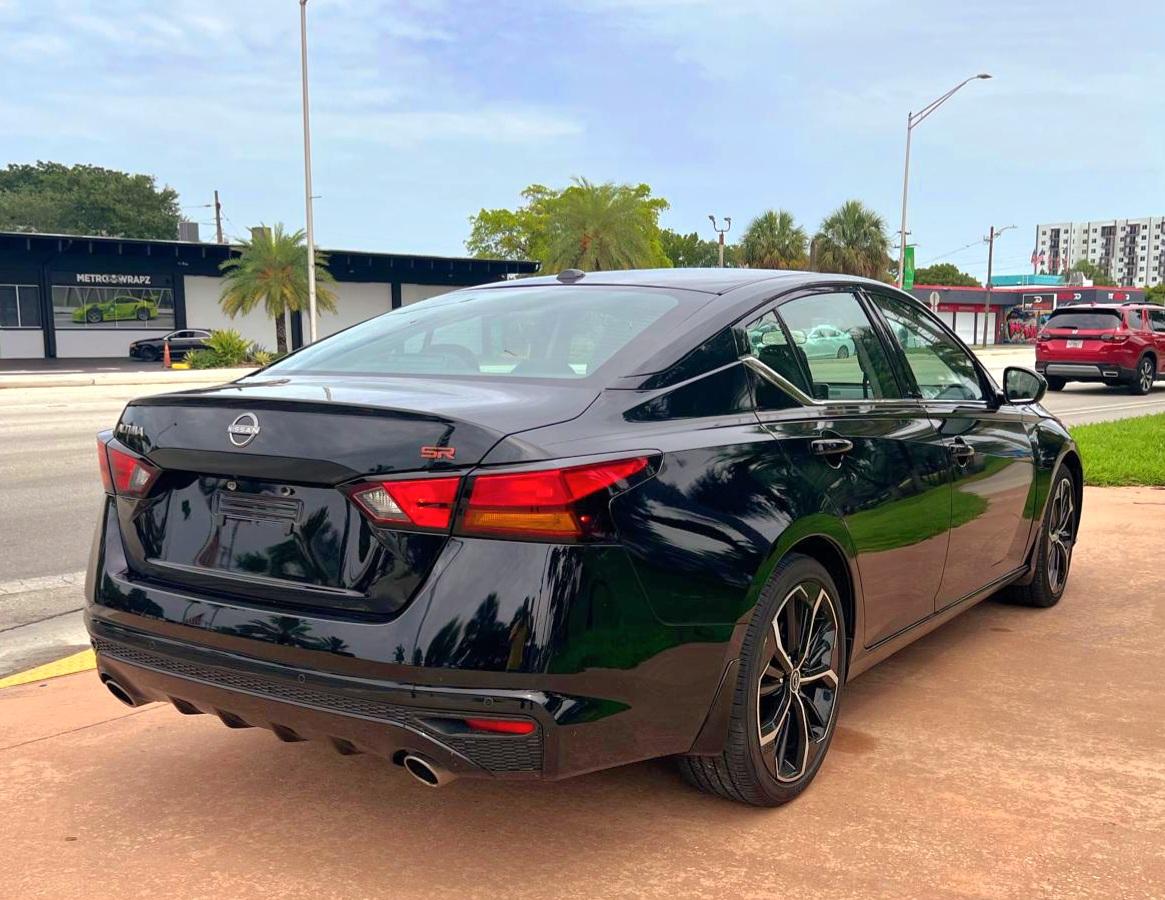 Nissan Altima 2.5 SR 2024