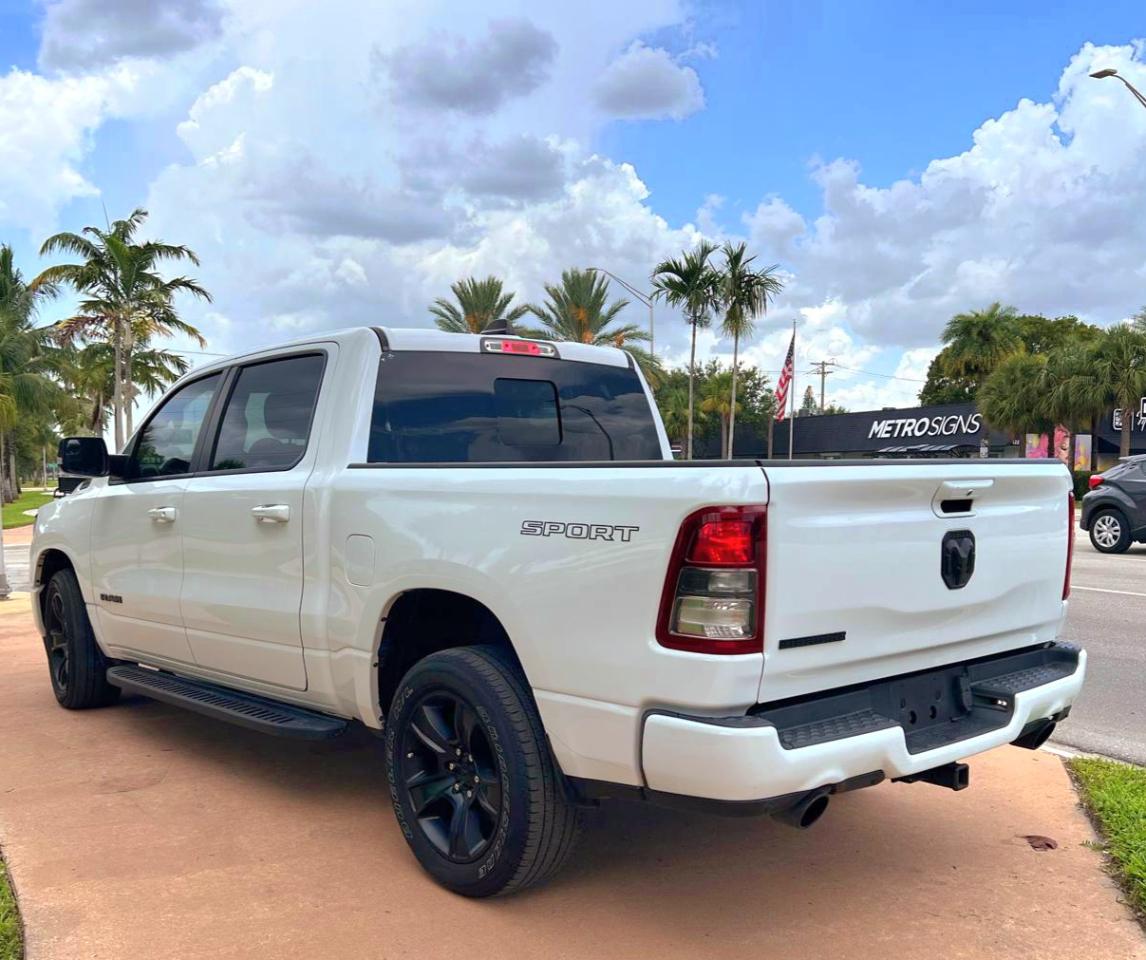 RAM 1500 Big Horn Crew Cab SWB 2WD 2022