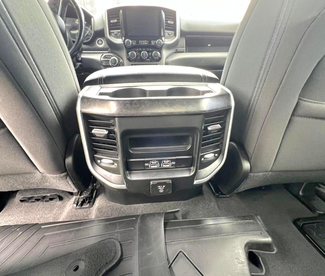 RAM 1500 Big Horn Crew Cab SWB 2WD 2022