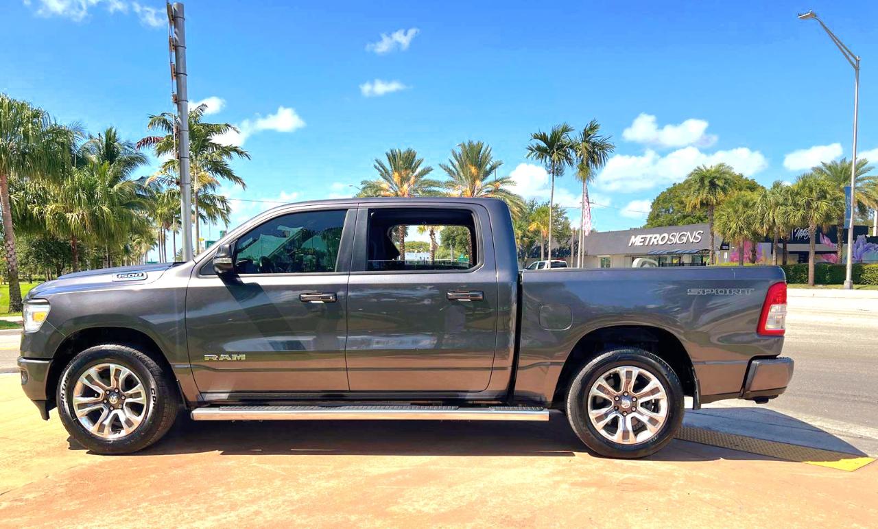 RAM 1500 Big Horn Crew Cab SWB 4WD 2022