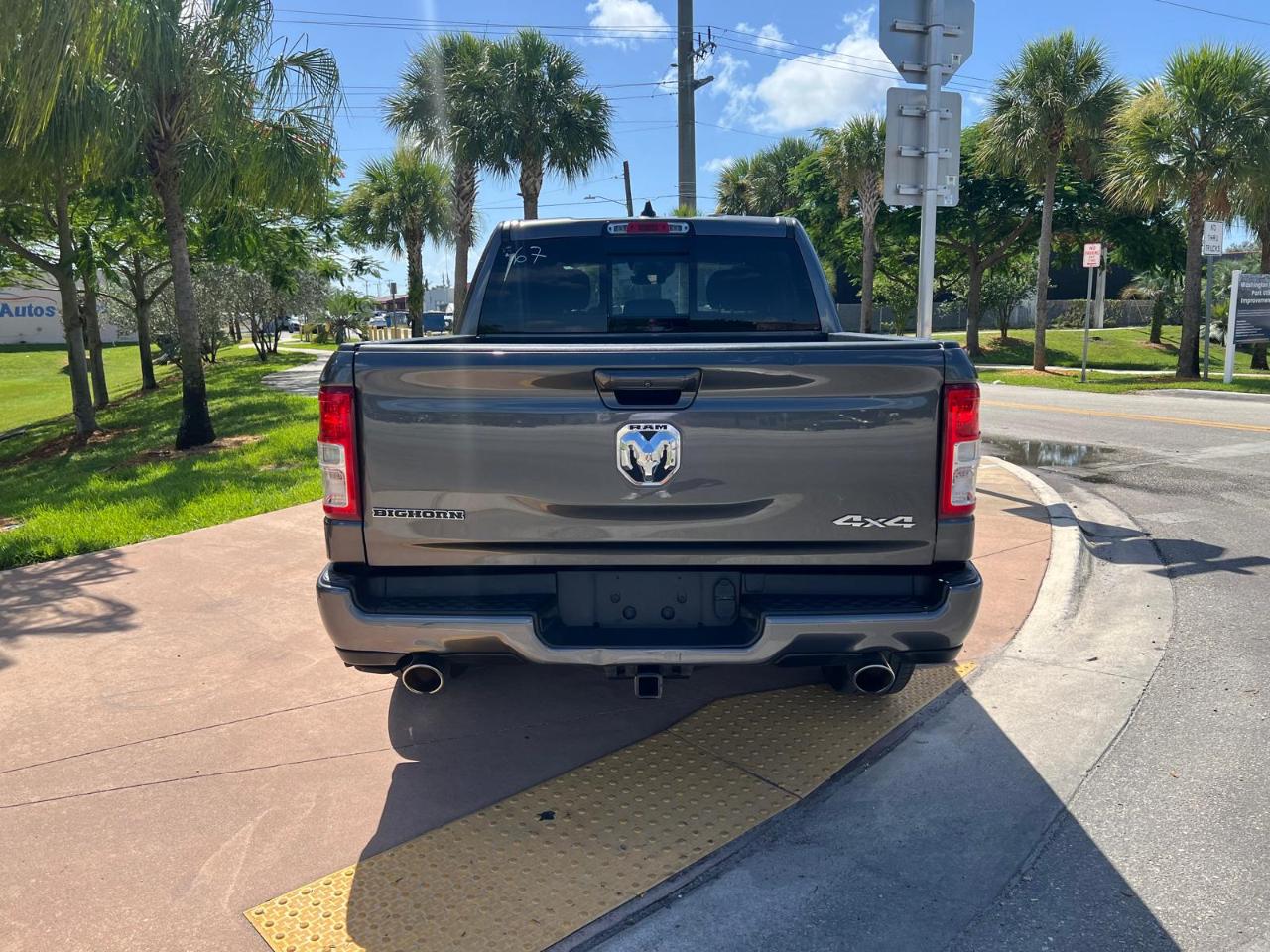 RAM 1500 Big Horn Crew Cab SWB 4WD 2022