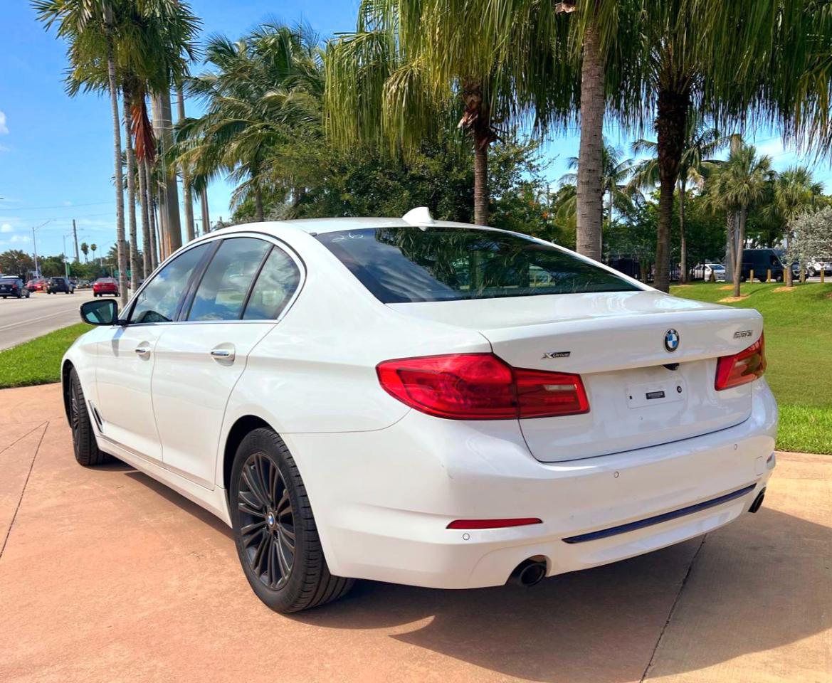 BMW 5-Series 530i xDrive 2017