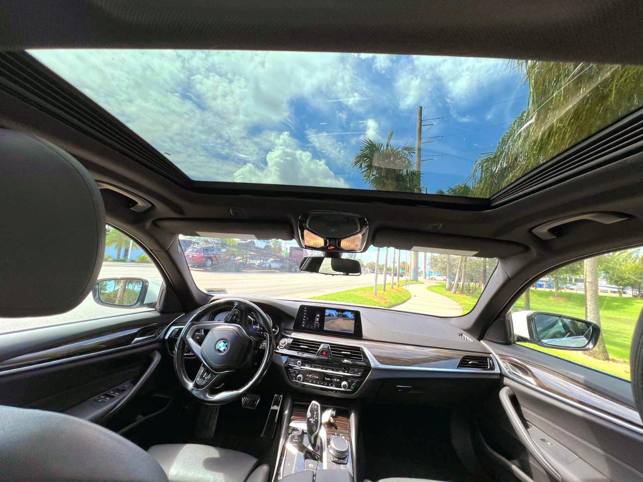 BMW 5-Series 530i xDrive 2017