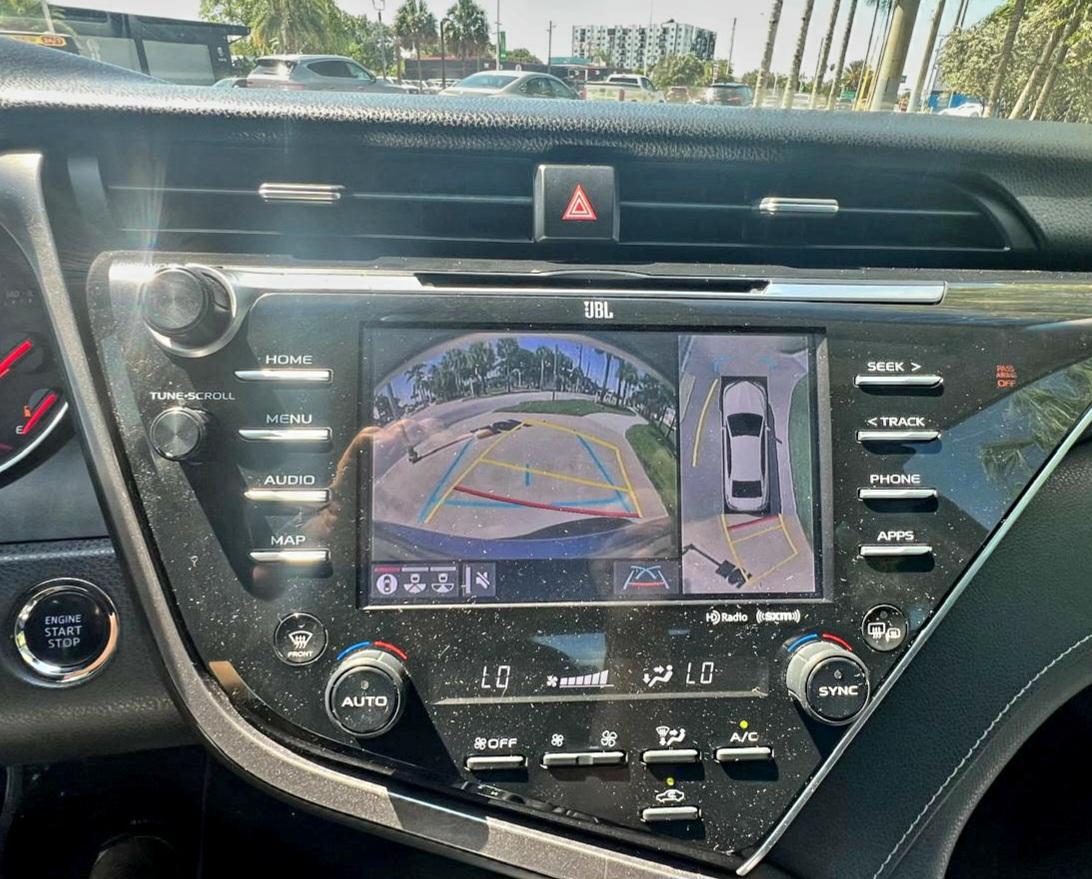 Toyota Camry XLE V6 2018