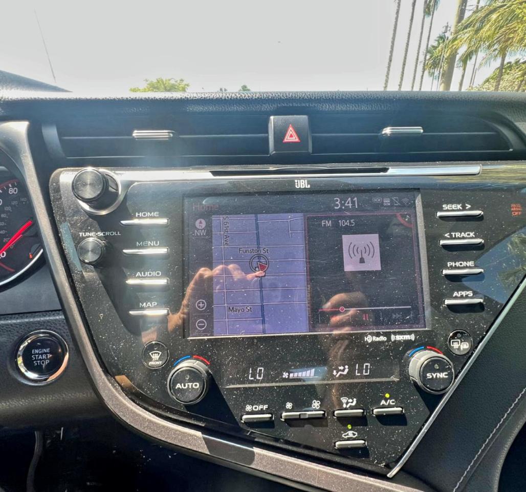 Toyota Camry XLE V6 2018