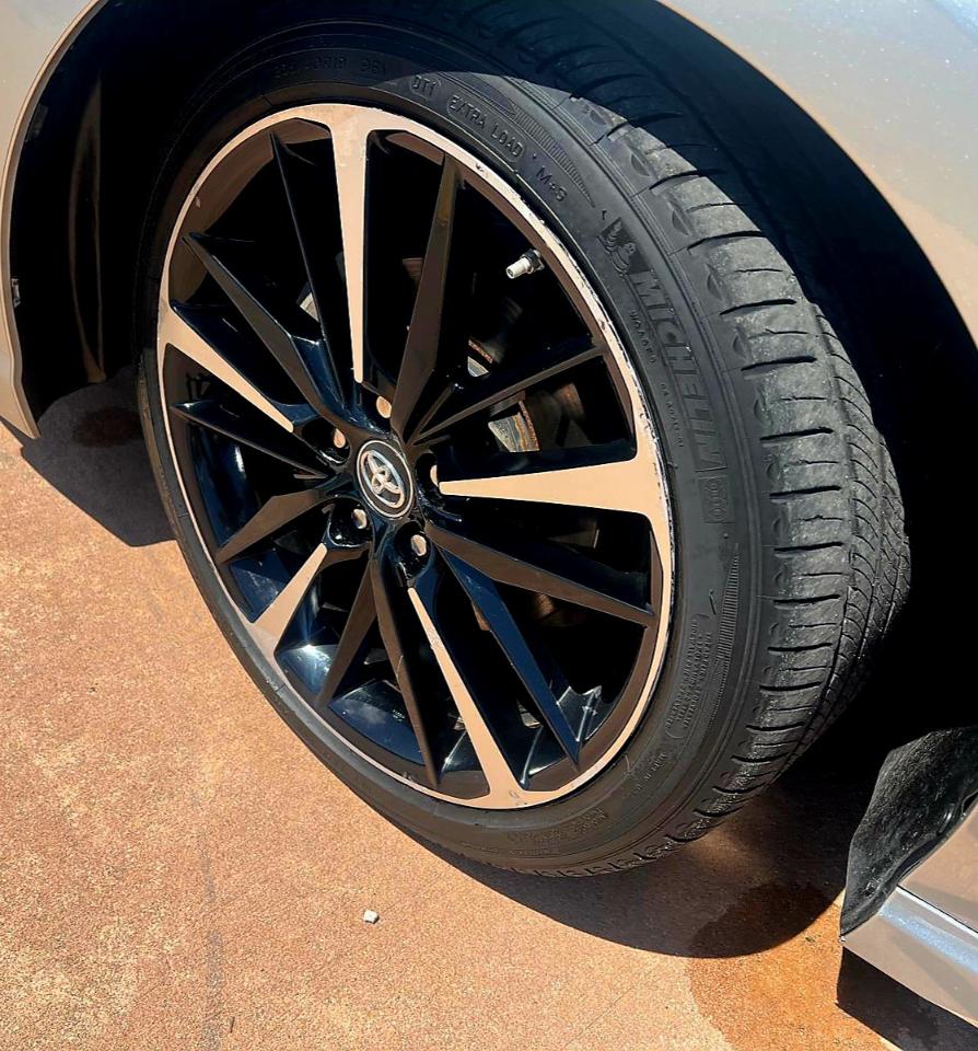 Toyota Camry XLE V6 2018