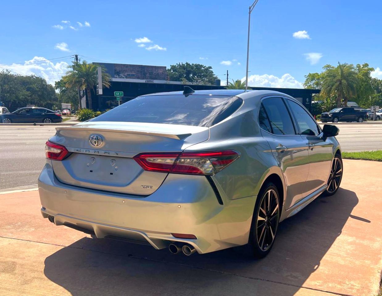 Toyota Camry XLE V6 2018